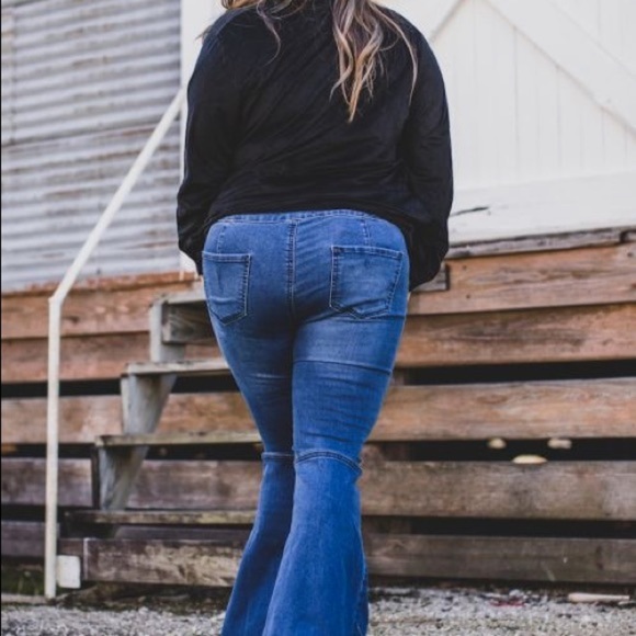 L&B mid/dark wash extreme flare heavy weight jeans - plus size - Picture 3 of 3